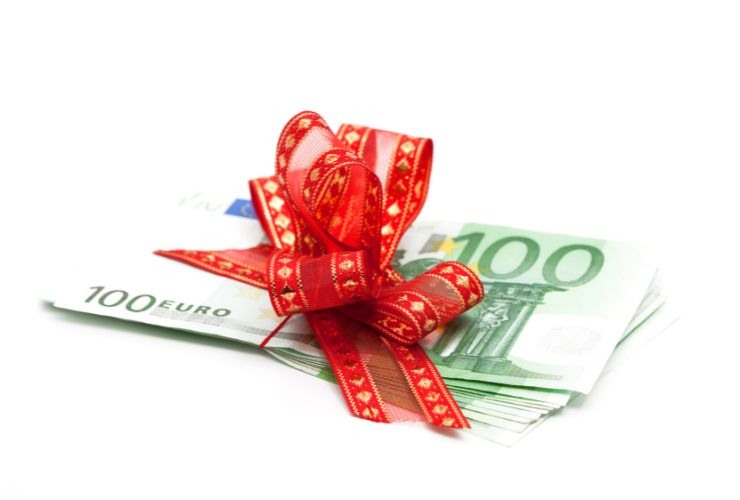 bonus natale 100 euro